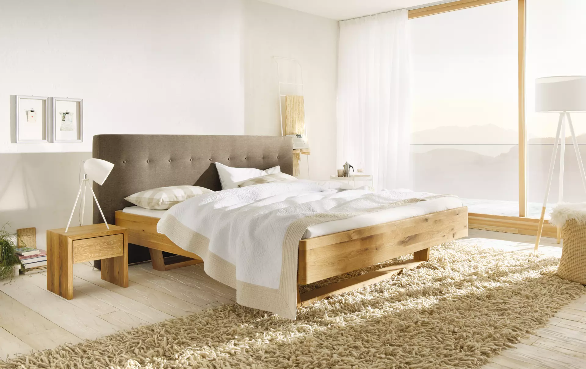 Linea-Ausschnitt_WebP Bett Linea Pura