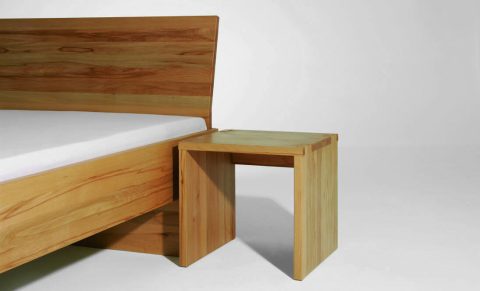 Massivholzbett Filipo + Nachttisch ohne Schublade