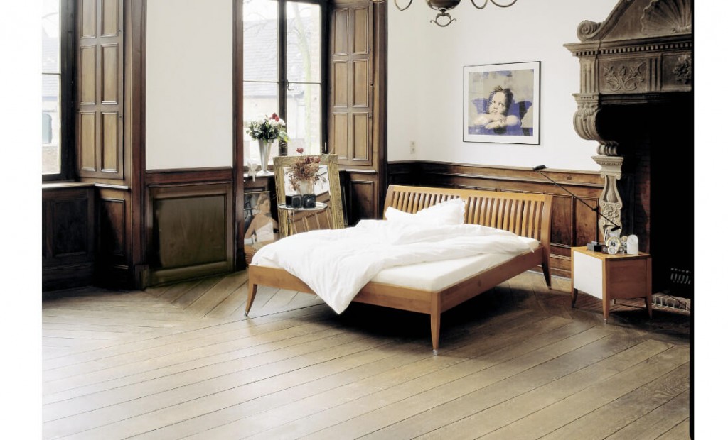 Massivholzbett, Designerbett Venja